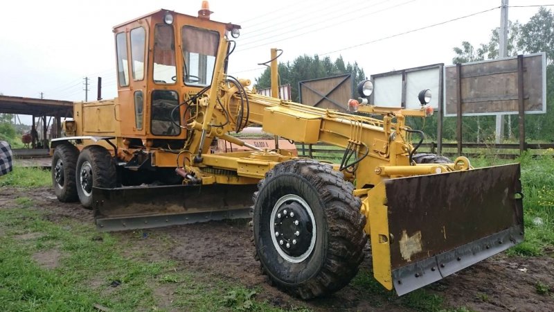 Автогрейдер ДЗ-122б-7