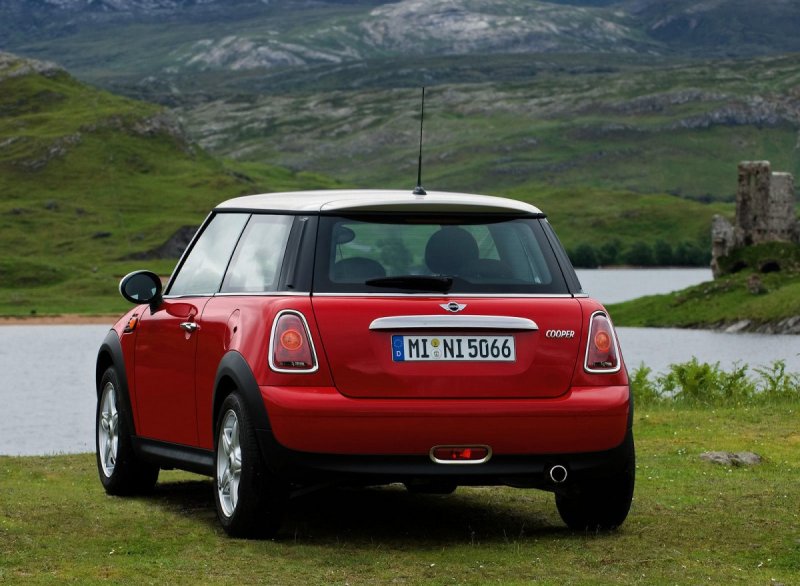 Mini Cooper r56 сзади