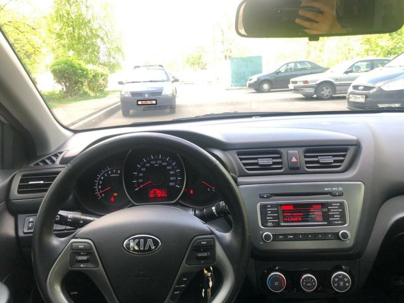 Kia Rio 2013 торпеда