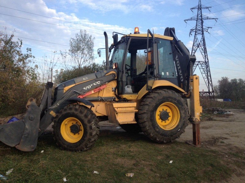 Трактор Volvo bl71