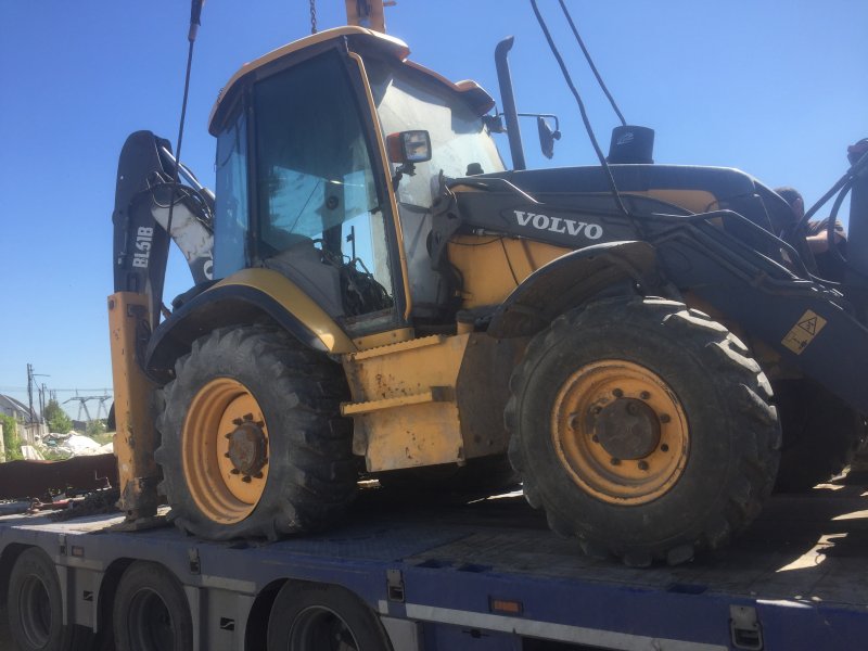Экскаватор Volvo bl71b