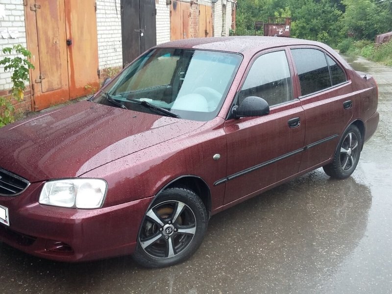 Nissan Accent