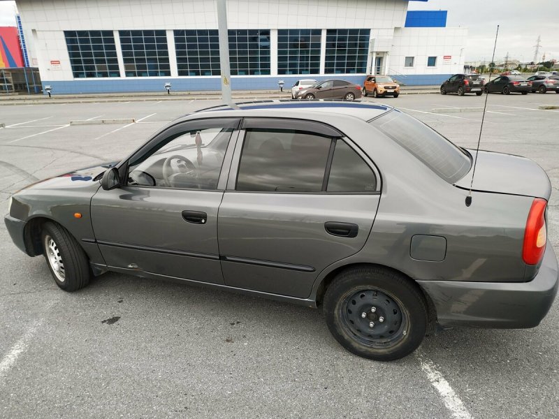 Хендай акцент 2005 серая