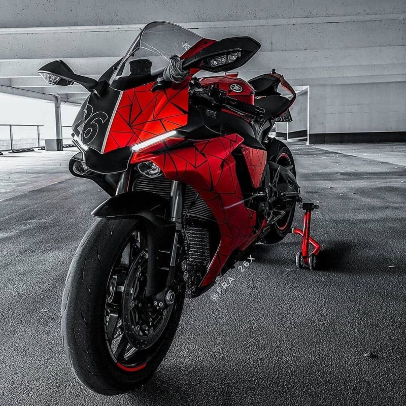 Yamaha YZF r1 Gold