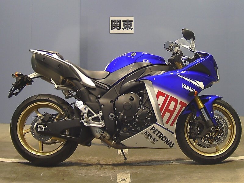 Yamaha r1 2010
