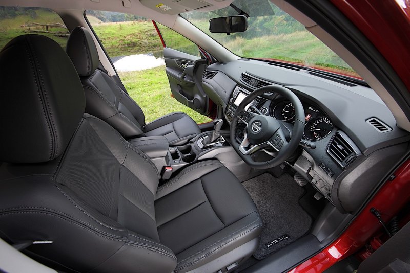 Nissan x-Trail 2016 салон