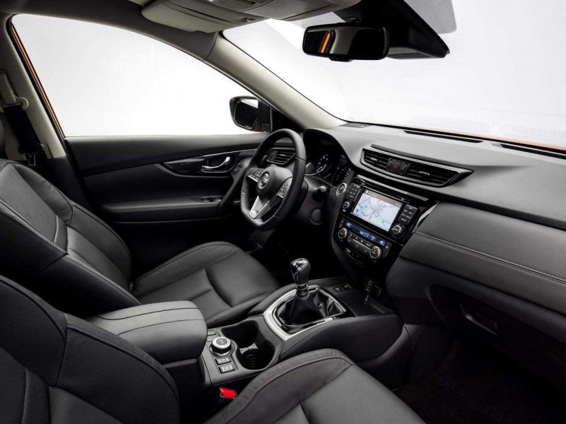 Nissan x-Trail 2017 салон
