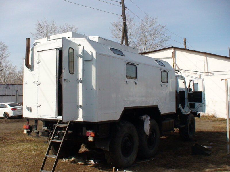 Herpa Ural 375