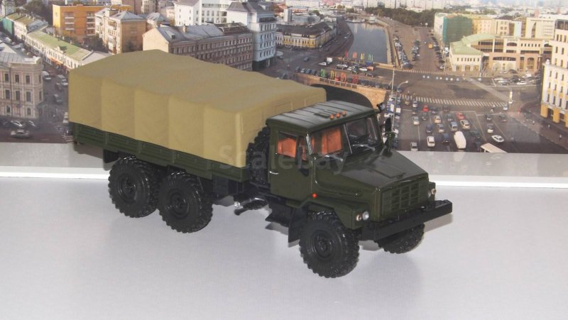 Автомобиль Урал 44223