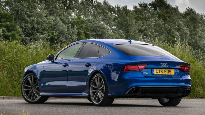 Ауди rs7 синяя