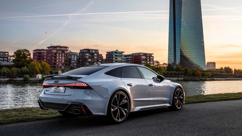 Audi rs7 Gold