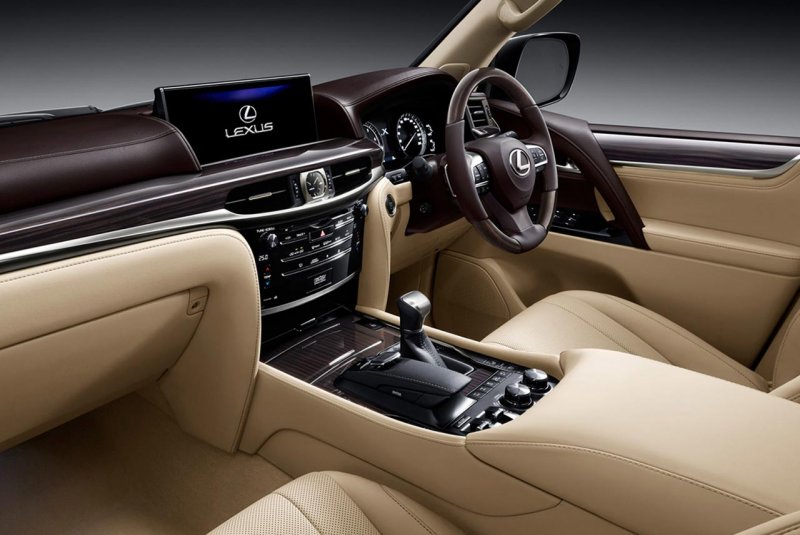 Lexus LX 450d комплектация