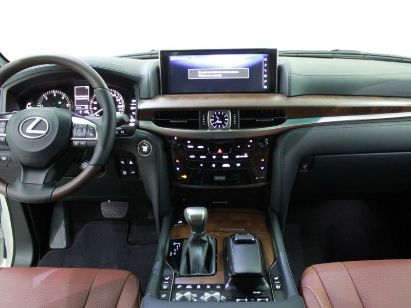 Lexus LX 450 2019 салон