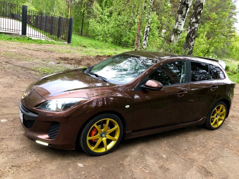 Mazda 3 хэтчбек r17