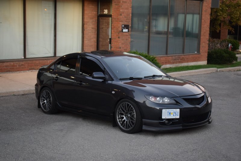 Mazda 3 r18 черная