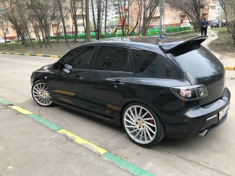 Mazda 3 BK на 19 дисках