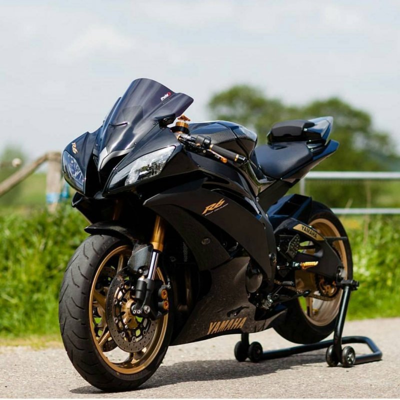 Мотоцикл Yamaha r6