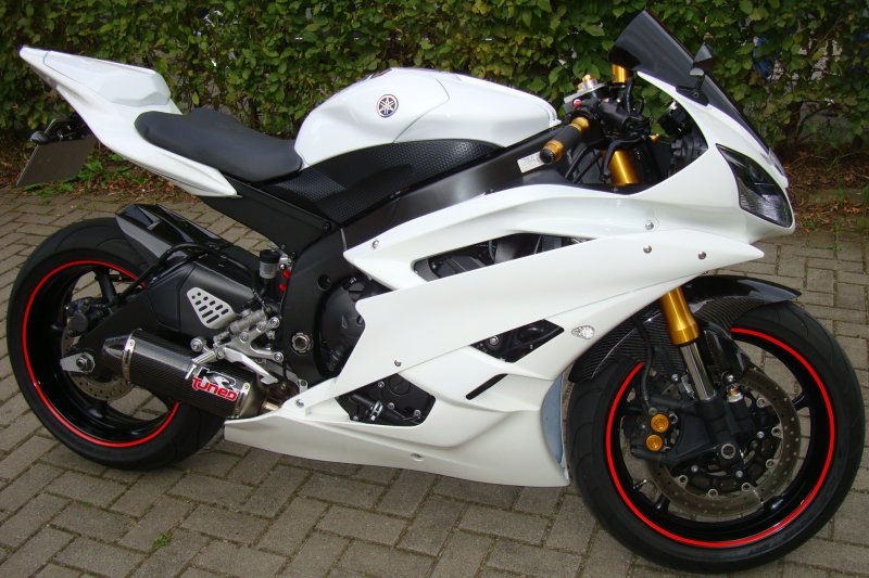 Yamaha YZF-r6 белый