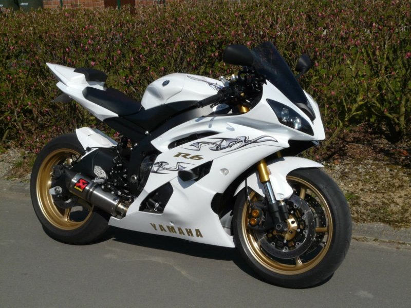 Yamaha r6 2005 белая