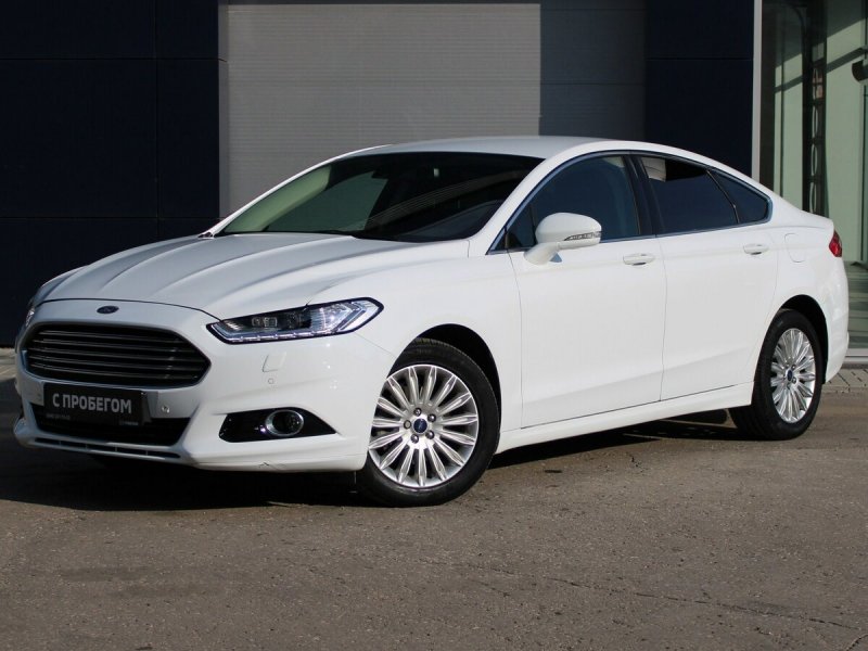 Ford Mondeo 5 белый