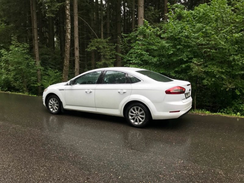 Ford Mondeo 4 белый