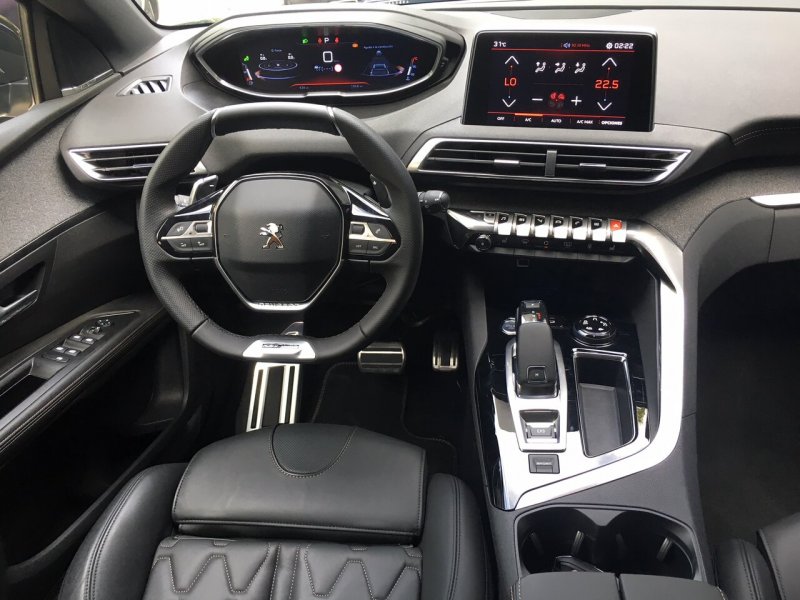 Peugeot 5008 салон