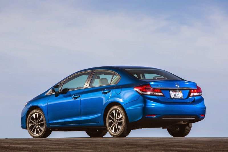 Honda Civic 2013 седан