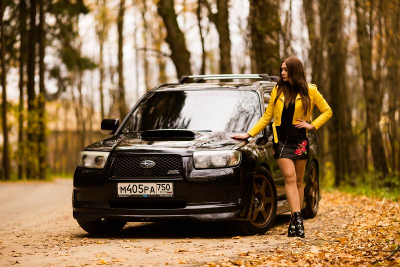 Subaru Forester девушки