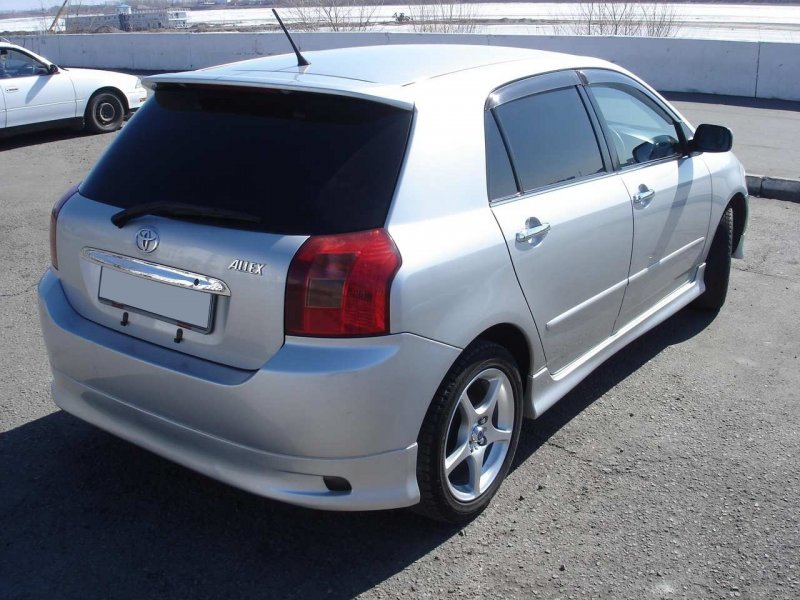 Toyota Allex хэтчбек 2004