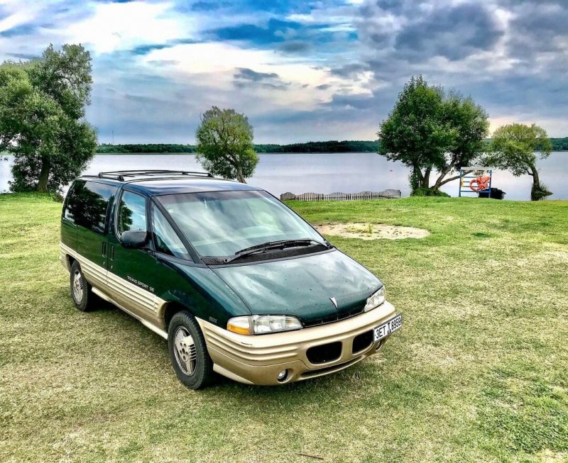 Pontiac Trans Sport 1990