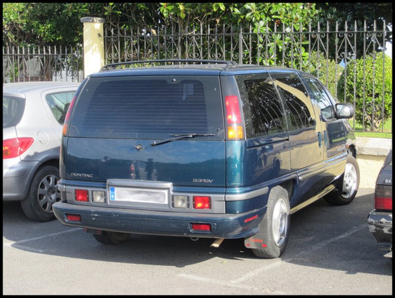 Pontiac Trans Sport 2000