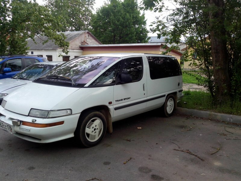 Pontiac Trans Sport 1986