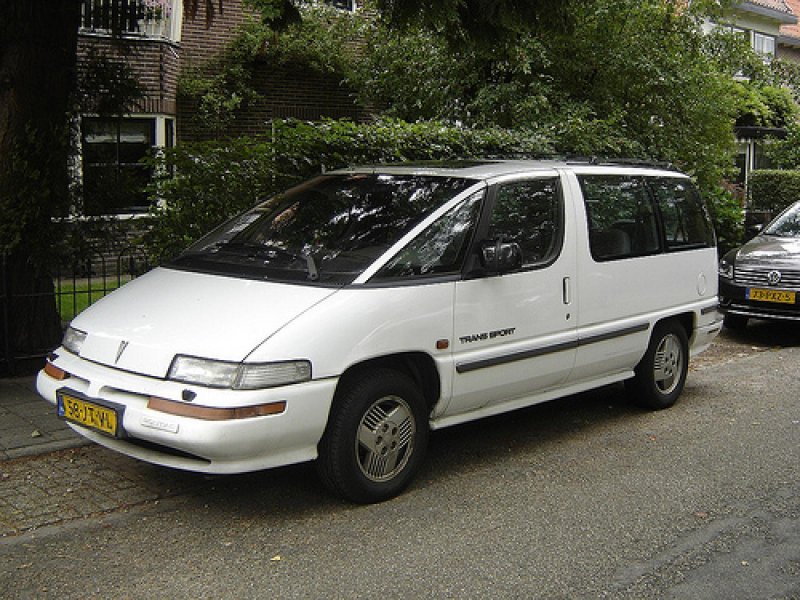 Минивэн Pontiac Trans Sport
