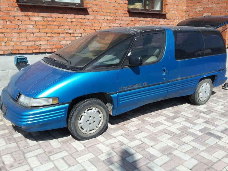 Pontiac Trans Sport 2000