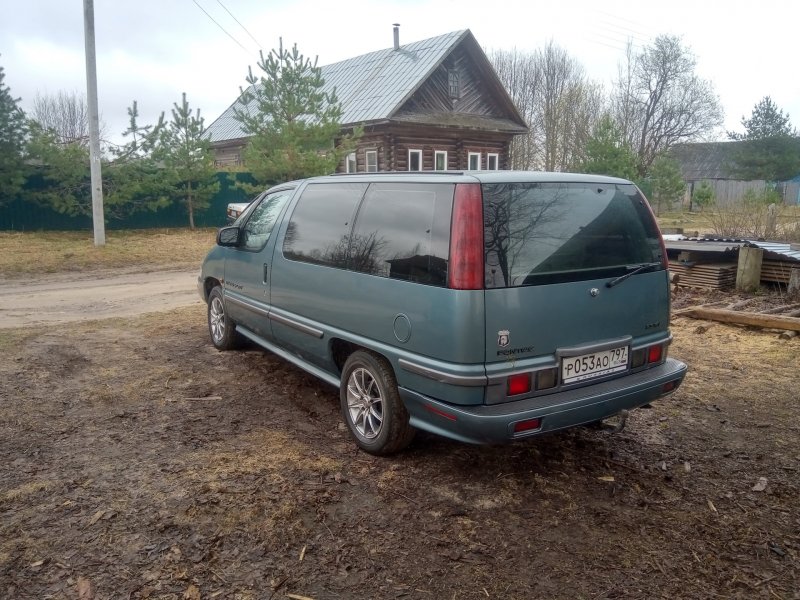 Pontiac Trans Sport i