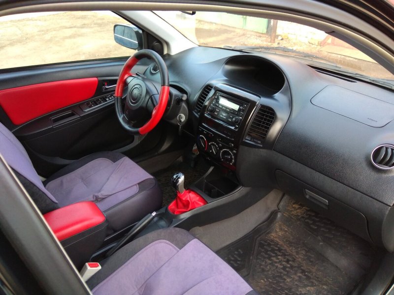 Geely MK Cross 1.5 салон