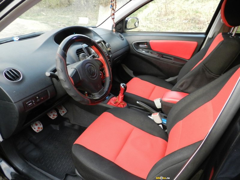 Geely MK Cross 2013 салон