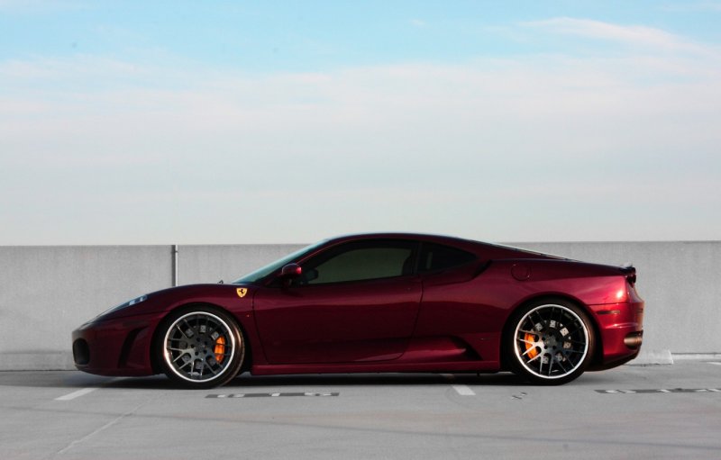 Ferrari f430 сбоку