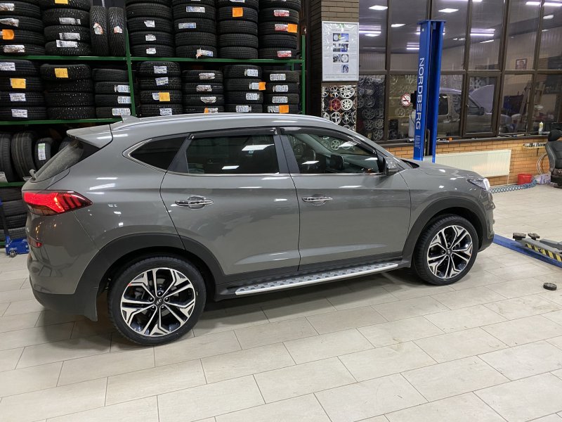 Hyundai Tucson r19
