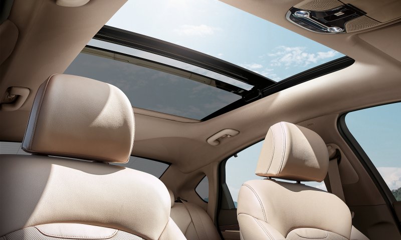 Hyundai Grander с панорамной крышей