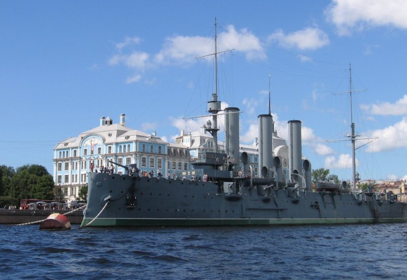 Крейсер Аврора революция