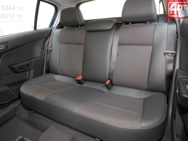 Opel Astra h 2006 хэтчбек заднее сиденье