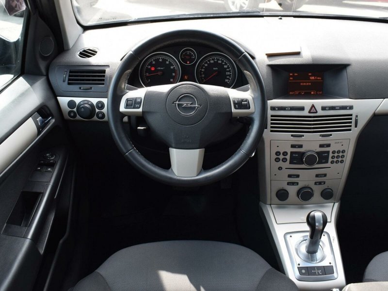 Opel Astra h 2006 салон