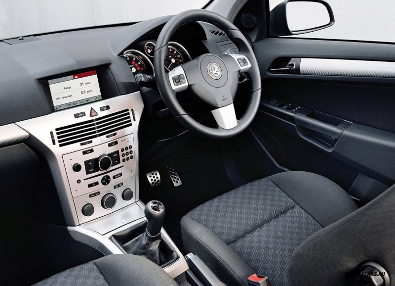 Opel Astra 2007 хэтчбек салон