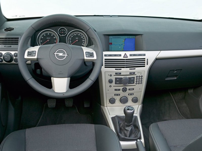 Опель Астра h 1.6 2008г