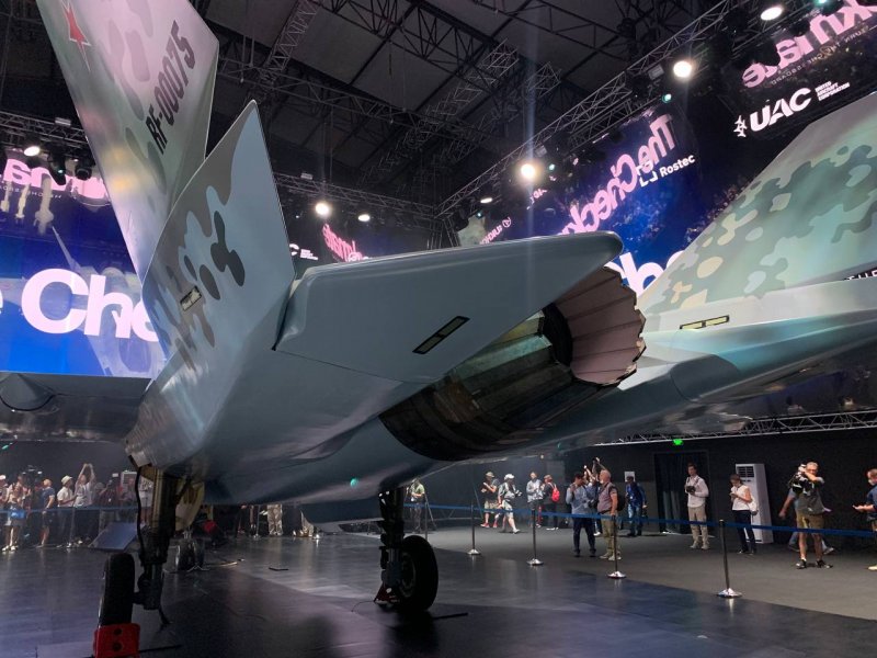 Су 75 самолет Макс 2021
