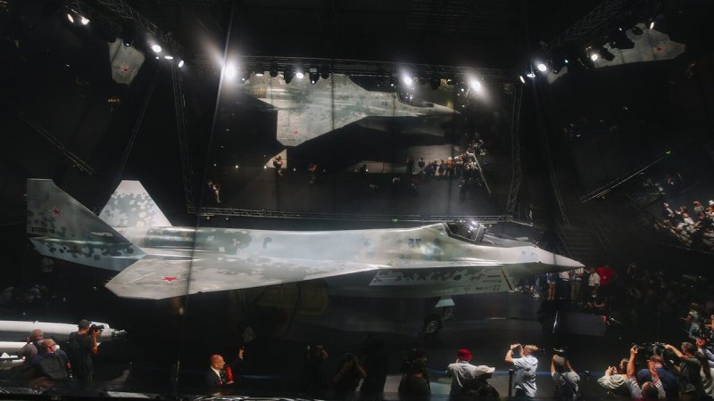 Су-75 Checkmate самолет