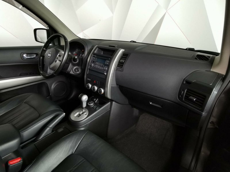 Nissan x-Trail 2007 панель