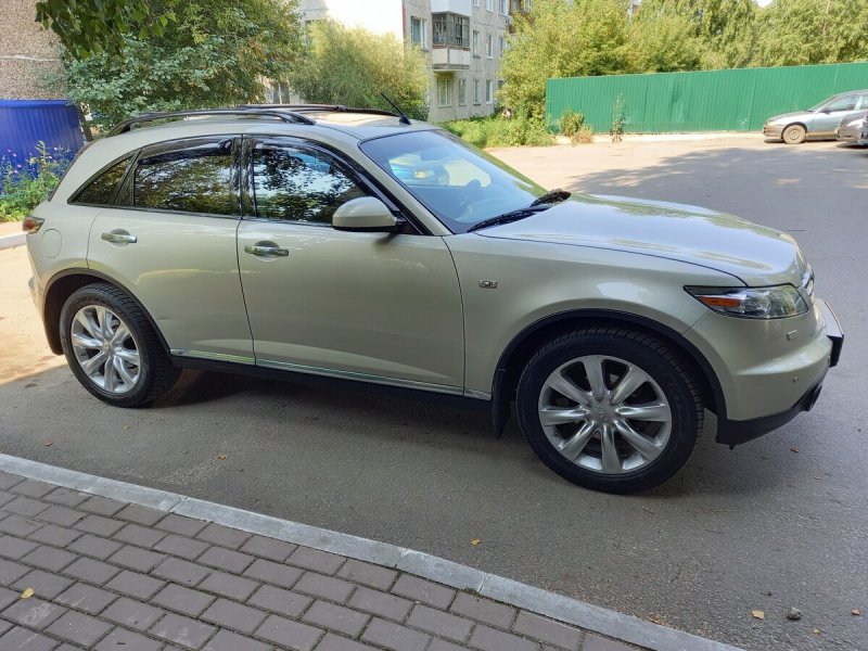 Infiniti джип fx35