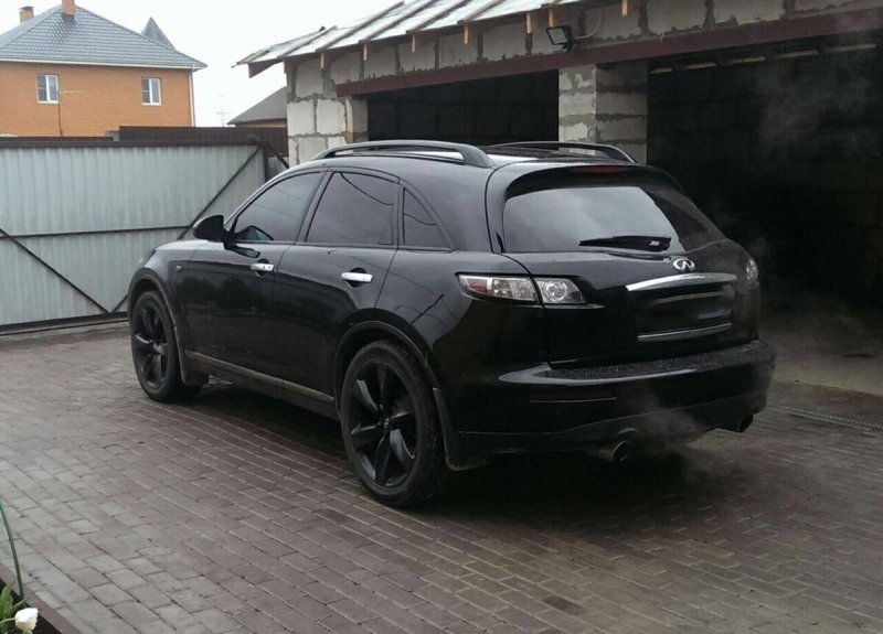 Infiniti fx35 черный